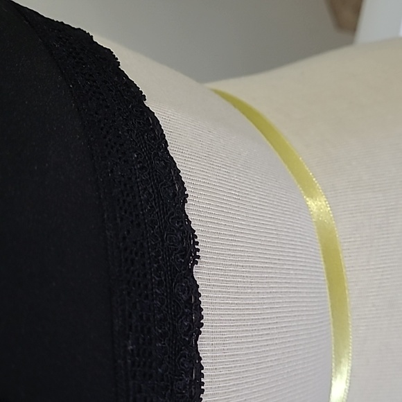 Underwire Bra - Picture 4 of 9